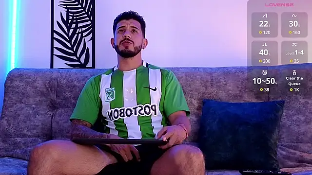 Snapshot of Bruno_Mattos chatting on 12.18.24 Bruno Mattos online show from 12.18.24