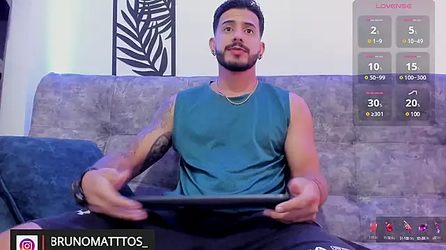 Snapshot of Bruno_Mattos chatting on 02.18.25 Bruno Mattos online show from 02.18.25