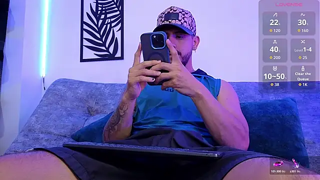 Snapshot of Bruno_Mattos chatting on 12.03.25 Bruno Mattos online show from 12.03.25