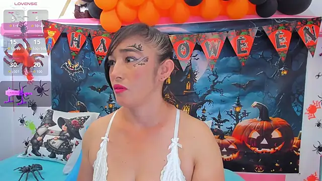 charlotte-11 online show from 10.13.25