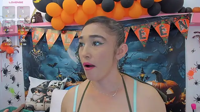 charlotte-11 online show from 10.15.25