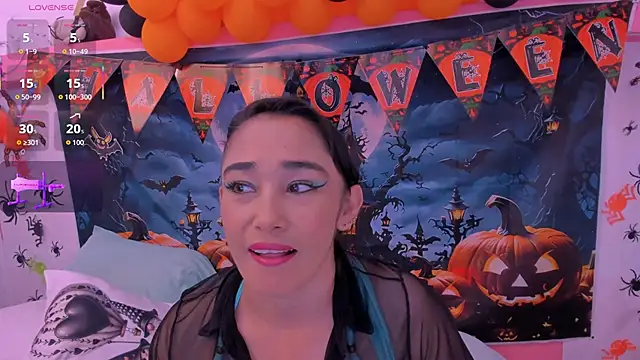 charlotte-11 online show from 10.20.25