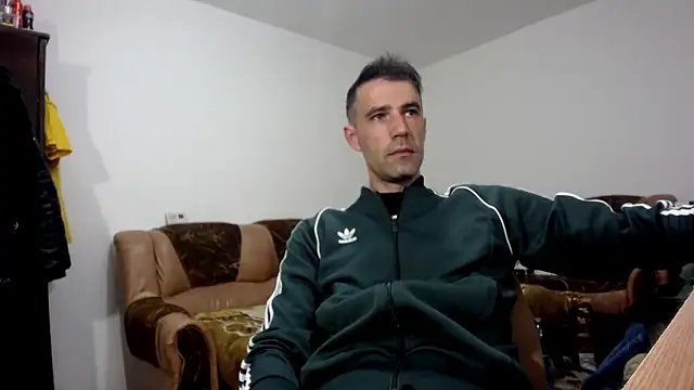 I like older menn online show from 03.25.26