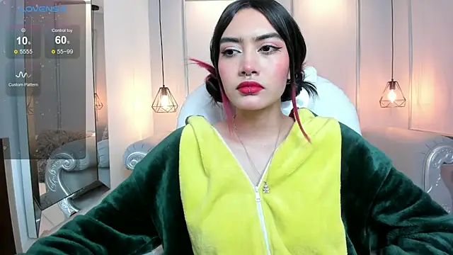 AzuraKindong online show from 02.10.25