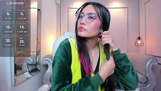 AzuraKindong online show from 09.18.25