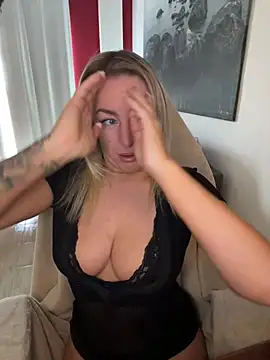 ChristyAdair online show from 03.04.25