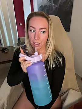 ChristyAdair online show from 03.10.25