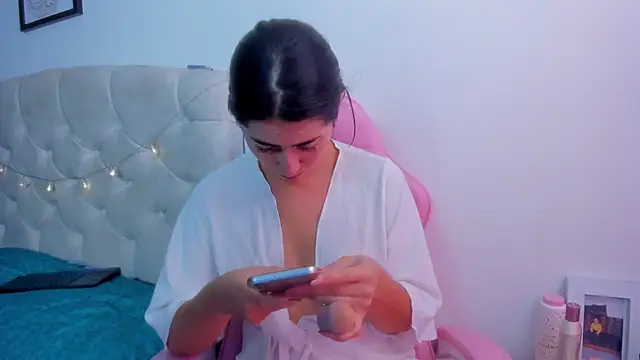 ChanellGV online show from 02.25.25