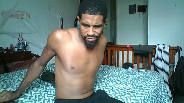 ExoticVibes69 online show from 10.17.25