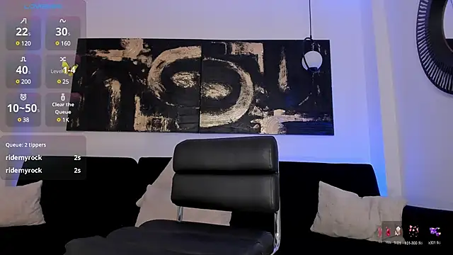 Snapshot of sarawinstone chatting on 02.13.25 sarawinstone online show from 02.13.25