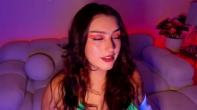 freya bella  online show from 01.30.25