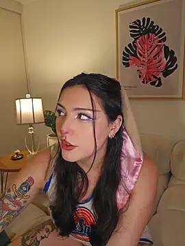 Snapshot of freya_bella_ chatting on 05.22.26 freya bella online show from 05.22.26