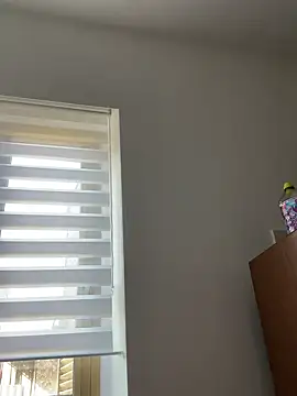 hugoprada online show from 01.27.25