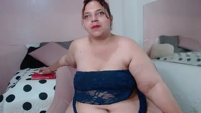 Snapshot of pamelavillaloboss chatting on 04.14.26 pamelavillaloboss online show from 04.14.26