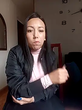 Laura martin  online show from 03.07.25