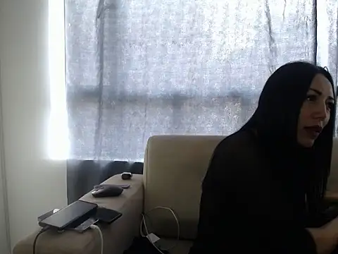 Laura martin  online show from 11.06.25