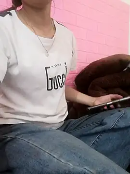 -Almira- online show from 09.24.25