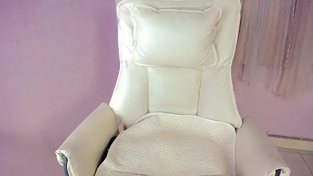   18Angel   online show from 11.17.25