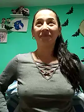 emilypoppy3 online show from 01.21.25