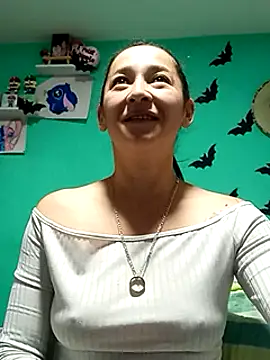 emilypoppy3 online show from 02.06.25