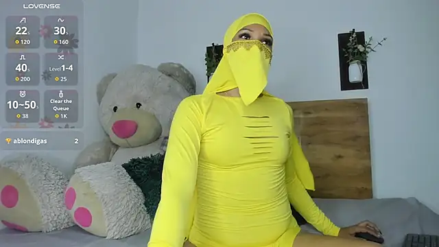 Snapshot of Sabba_sajjad chatting on 11.27.25 Sabba sajjad online show from 11.27.25