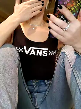 Snapshot of Melody87 chatting on 02.01.25 Melody87 online show from 02.01.25