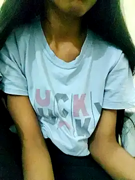 Snapshot of Kumkum_36 chatting on 02.15.25 Kumkum 36 online show from 02.15.25