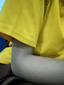 Snapshot of Kumkum_36 chatting on 02.20.25 Kumkum 36 online show from 02.20.25