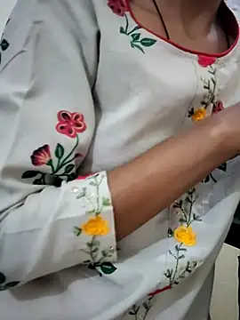 Snapshot of Kumkum_36 chatting on 03.09.25 Kumkum 36 online show from 03.09.25