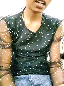 Snapshot of Kumkum_36 chatting on 03.10.25 Kumkum 36 online show from 03.10.25