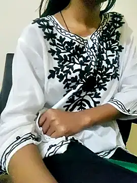 Snapshot of Kumkum_36 chatting on 03.18.25 Kumkum 36 online show from 03.18.25