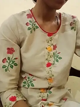 Snapshot of Kumkum_36 chatting on 09.25.25 Kumkum 36 online show from 09.25.25