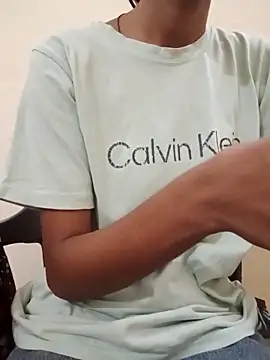 Snapshot of Kumkum_36 chatting on 10.31.25 Kumkum 36 online show from 10.31.25