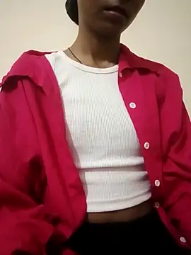 Snapshot of Kumkum_36 chatting on 11.08.25 Kumkum 36 online show from 11.08.25