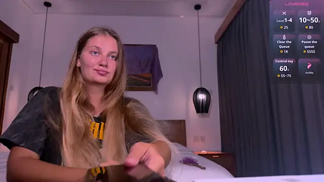 Femdom Lola online show from 06.04.26