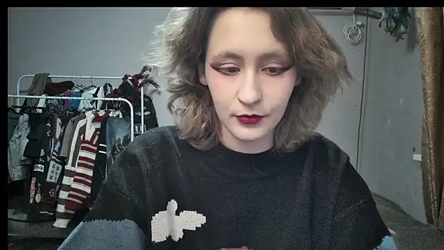 Snapshot of JoannaTompson chatting on 12.07.24 JoannaTompson online show from 12.07.24