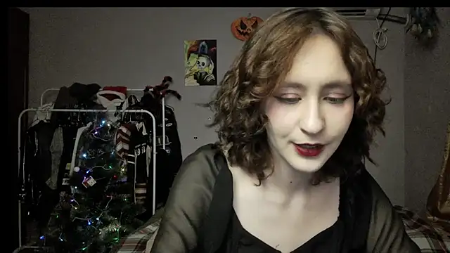 Snapshot of JoannaTompson chatting on 12.26.24 JoannaTompson online show from 12.26.24