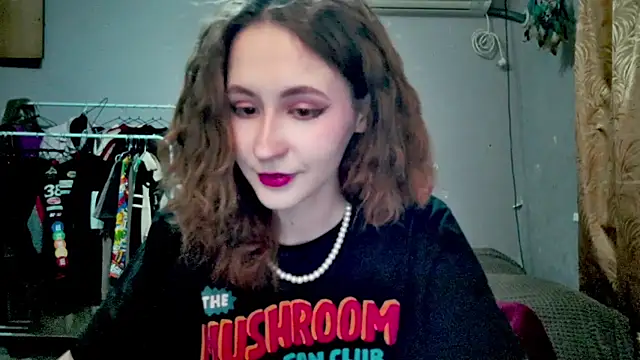 Snapshot of JoannaTompson chatting on 09.15.25 JoannaTompson online show from 09.15.25