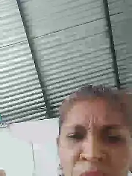 Snapshot of soltrinidad chatting on 02.22.25 soltrinidad online show from 02.22.25