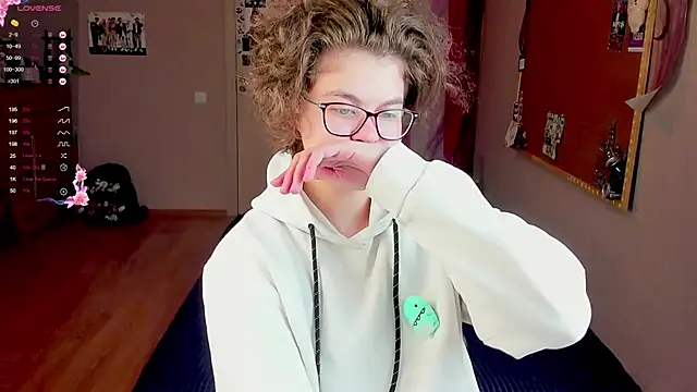 Sashy Way online show from 12.18.24