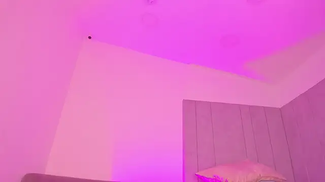 kaylarossi online show from 02.04.25