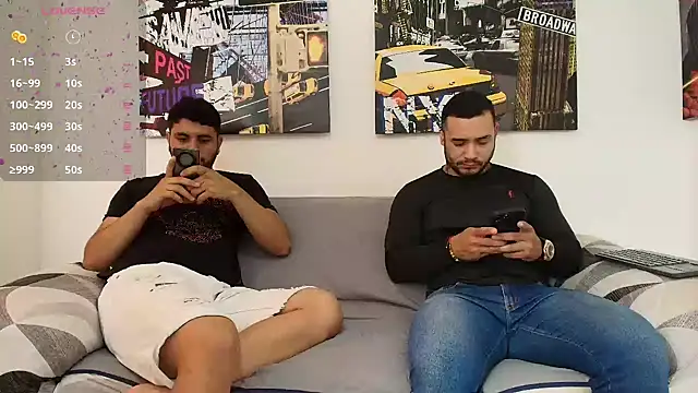 Snapshot of hott_dicks chatting on 12.03.24 hott dicks online show from 12.03.24