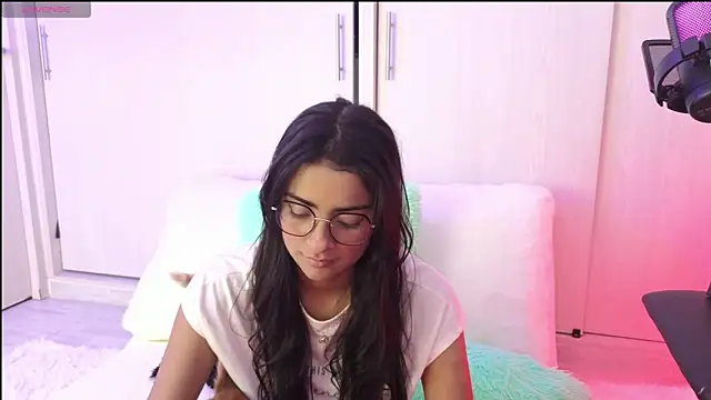 Yues050600 online show from 02.17.25