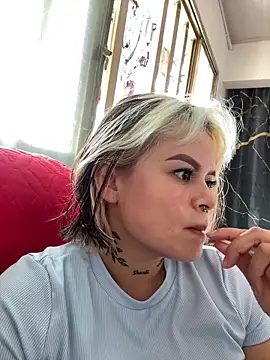 Snapshot of ivanna_rivera chatting on 05.04.26 ivanna rivera online show from 05.04.26