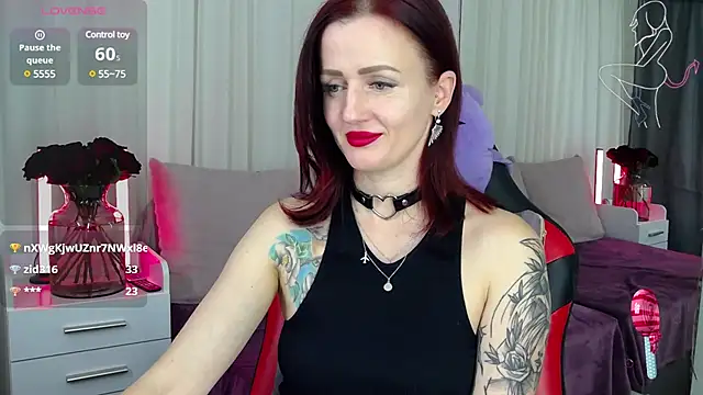 Snapshot of ElisaJane chatting on 12.05.24 ElisaJane online show from 12.05.24