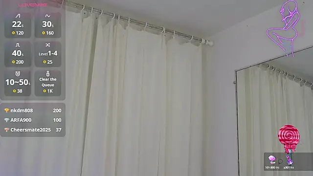 Snapshot of ElisaJane chatting on 12.29.24 ElisaJane online show from 12.29.24