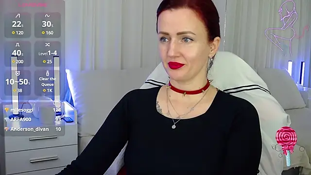 Snapshot of ElisaJane chatting on 01.26.25 ElisaJane online show from 01.26.25