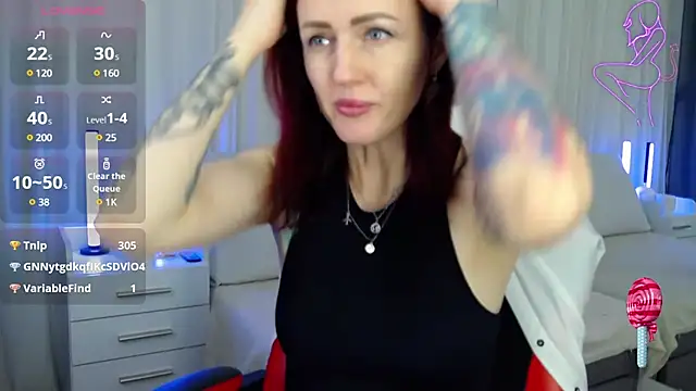 Snapshot of ElisaJane chatting on 01.28.25 ElisaJane online show from 01.28.25