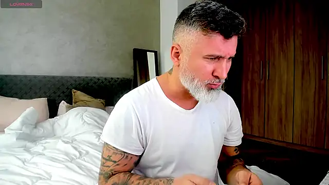 BlowMyXXL online show from 02.15.25