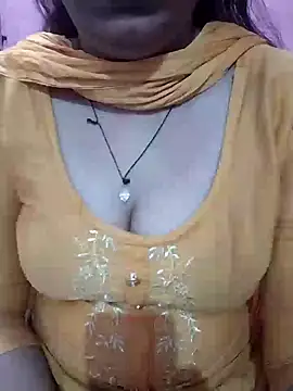 Snapshot of Cute_nidhi chatting on 12.08.24 Cute nidhi online show from 12.08.24